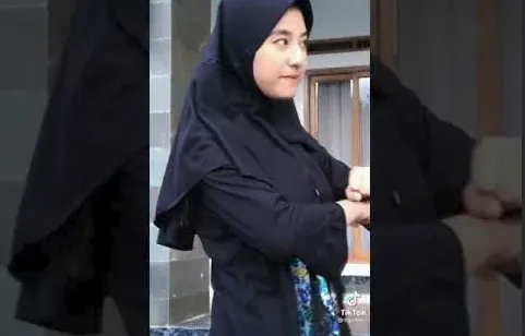 New Viral Banyuwangi Phenomenon of Abg Viral Sma 2025 Kak Zahra Tutorial Wiwik Dalam Mobil di Tempat Parkir One for All Indonesia - Smaviral New Viral Banyuwangi Phenomenon of Abg Viral Sma 2025 Kak Zahra Tutorial Wiwik Dalam Mobil di Tempat Parkir One for All Indonesia